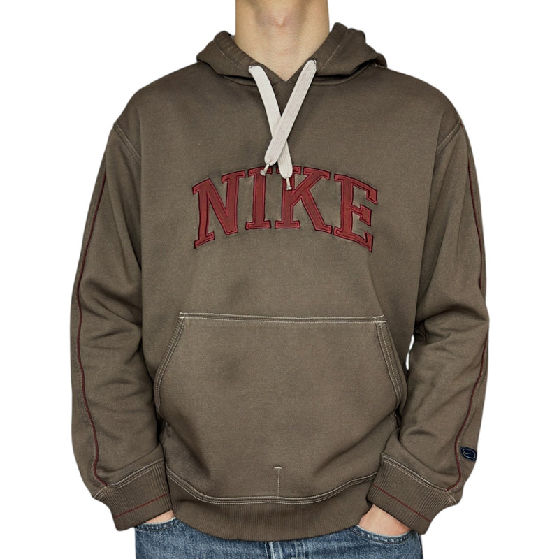 Nike Vintage Y2K Spellout Hoodie Braun - vintageconcierge