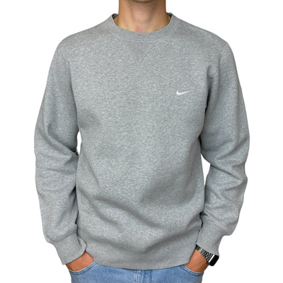 Nike Vintage Y2K Sweater Grau - vintageconcierge