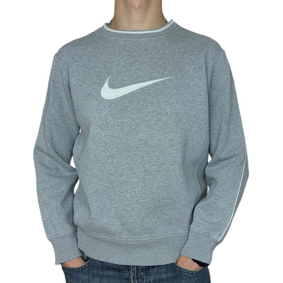 Nike Vintage Y2K Sweater Grau - vintageconcierge