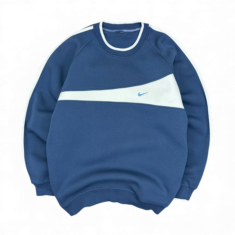 Nike Vintage Y2K Sweatshirt - vintageconcierge