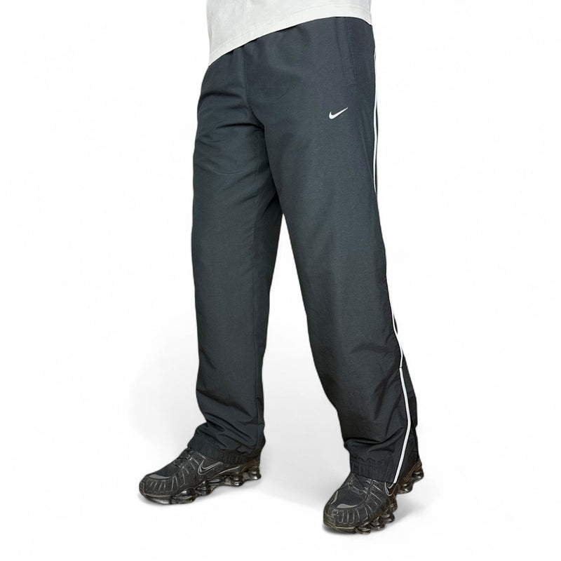 Nike Vintage Y2K Trackpants - vintageconcierge