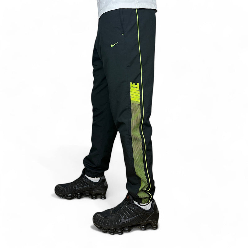 Nike Vintage Y2K Trackpants - vintageconcierge