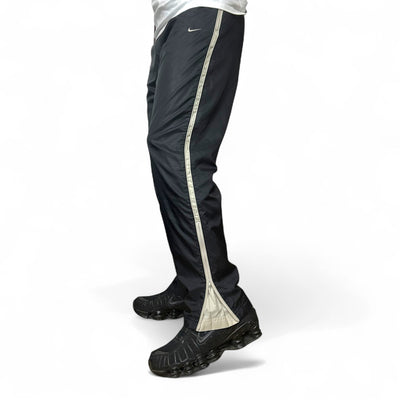 Nike Vintage Y2K Trackpants - vintageconcierge