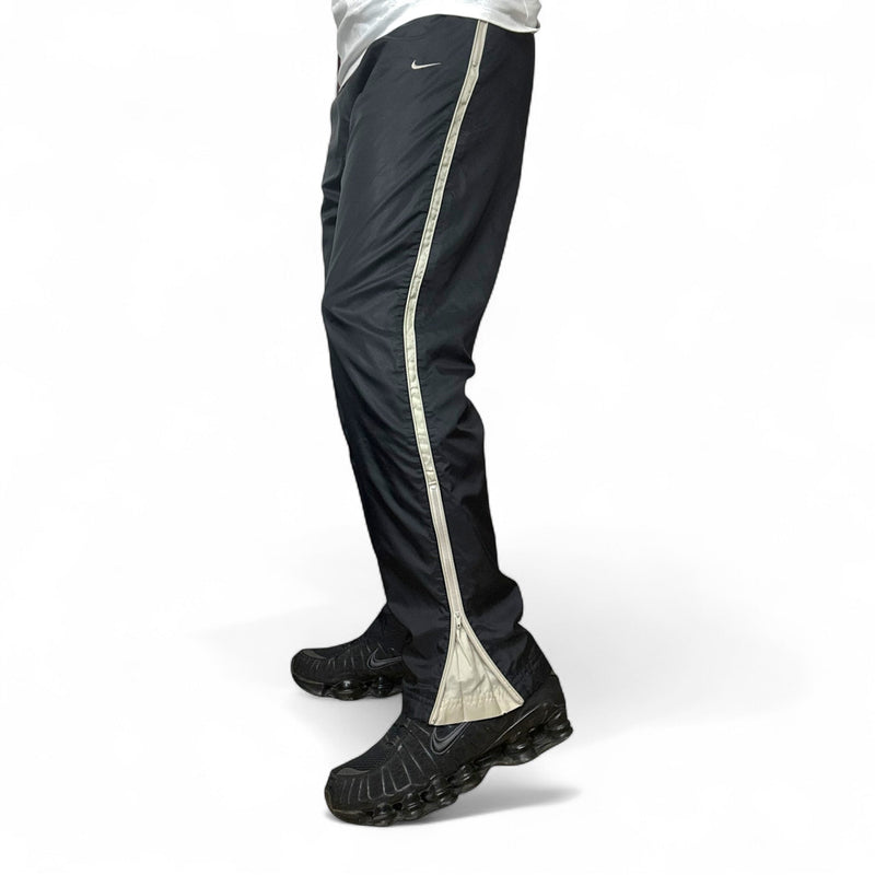 Nike Vintage Y2K Trackpants - vintageconcierge