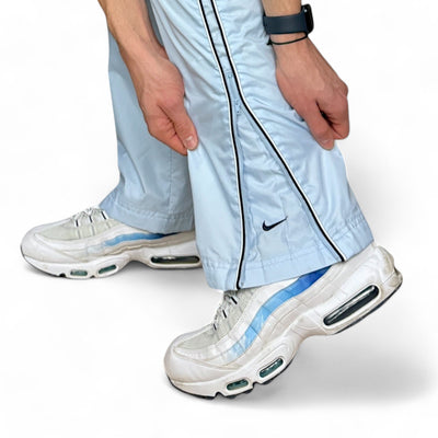Nike Vintage Y2K Trackpants BabyBlau - vintageconcierge