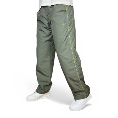 Nike Vintage Y2K Trackpants Khaki - vintageconcierge