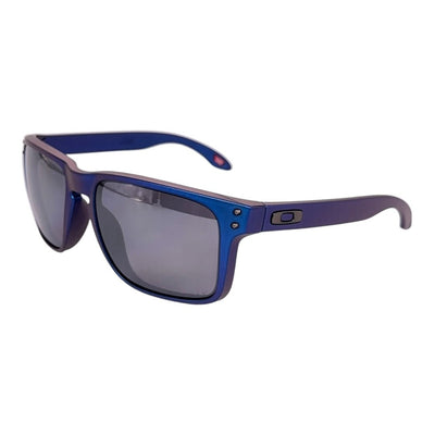 Oakley Holbrook XL Blue Frame Grey Lens Sunglasses - vintageconcierge