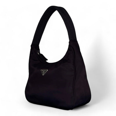 Prada Hobo Bag Re - Edition 2005 - vintageconcierge