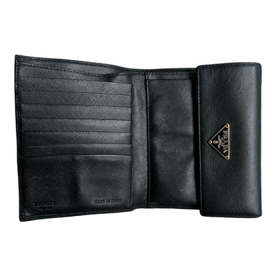 Prada Leder Tri - Fold Wallet - vintageconcierge