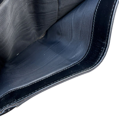 Prada Nylon Leder Bi-Fold Wallet - vintageconcierge