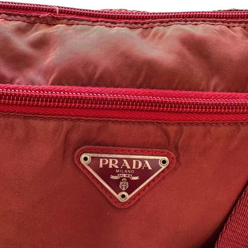 Prada Nylon Messenger Bag Rot - vintageconcierge