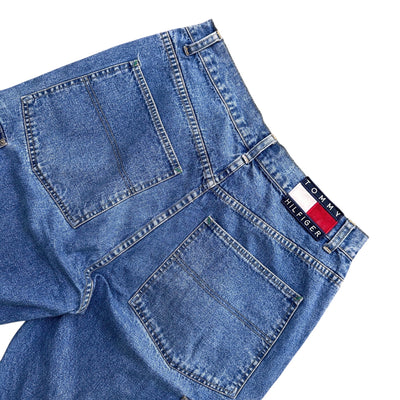 Tommy Hilfiger Baggy Jeans Short - vintageconcierge