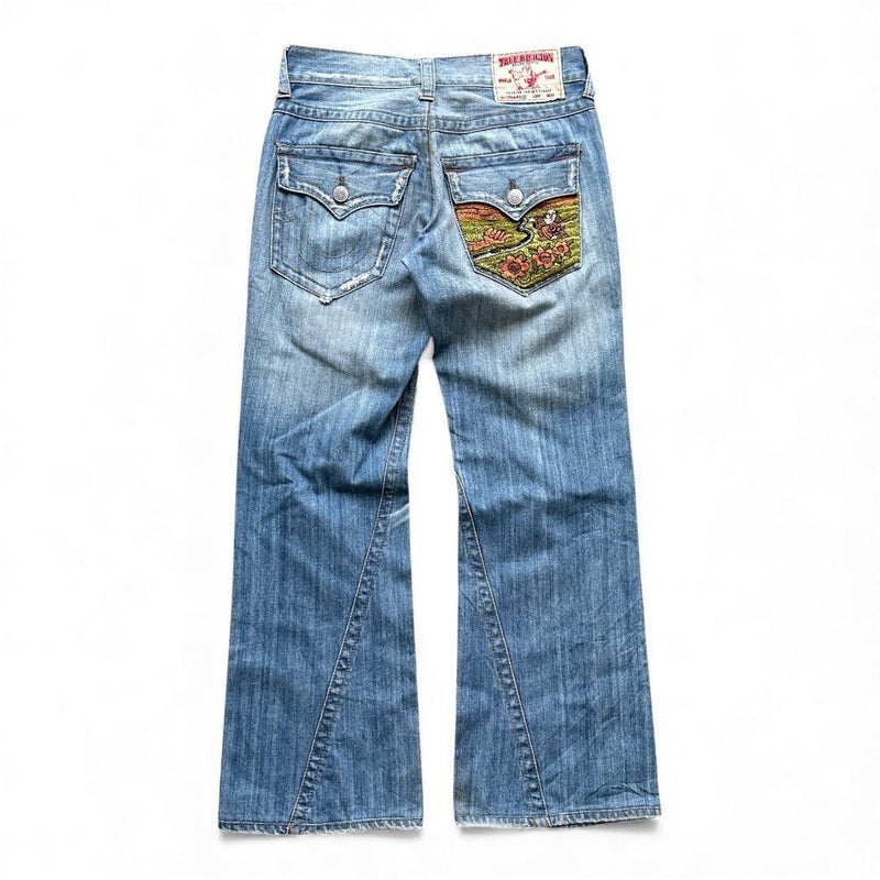 True Religion Bootcut Jeans - vintageconcierge