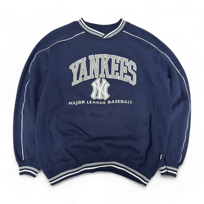 Vintage 00's New York Yankees Sweatshirt - vintageconcierge