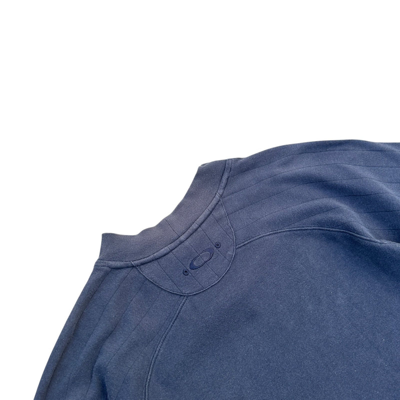 Vintage 00s Oakley T-Shirt - vintageconcierge