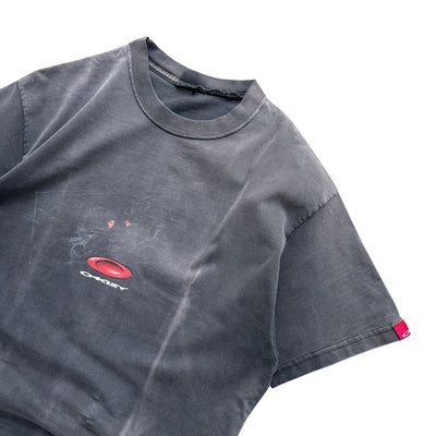 Vintage Oakley Y2K T-Shirt - vintageconcierge