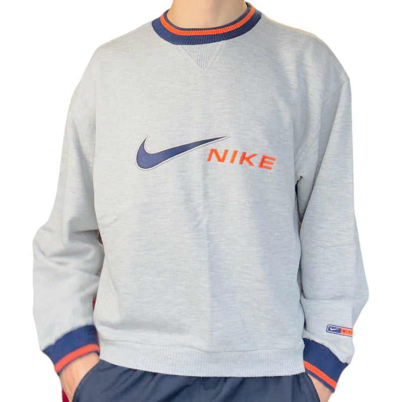 Nike Vintage 90s Rare Spellout Sweater Grau Navy - vintageconcierge